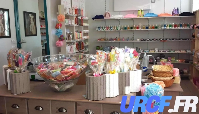 Au Bonheur Des Bulles - 33230 Saint-Médard-De-Guizières