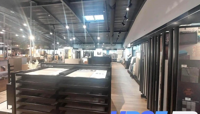 Showroom Pointp   Perigueux Photos Du Proprietaire - Boulazac Isle Manoire